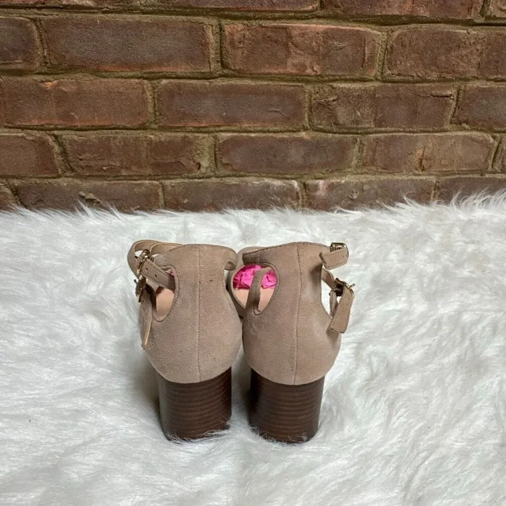 Sole Society Women’s Taupe Selby Suede Pump Size 6.5